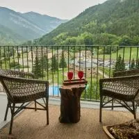 Hotel Valle de Pineta，位于别尔萨的酒店