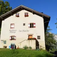 Hotel Zur Kirche，位于Magrè allʼ Adige的酒店