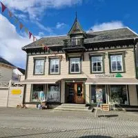 Charming apartment, 3rd floor in Swiss villa，位于弗莱克菲尤尔的酒店