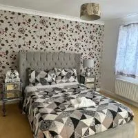 Fabrizio Residence 2，位于Ifield的酒店