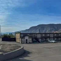 Coast Penticton Hotel，位于彭蒂克顿的酒店