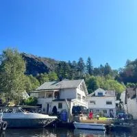 ASFeriehus，位于弗莱克菲尤尔的酒店