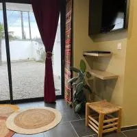 Studio privé tout équipé，位于Roquefort-sur-Garonne的酒店