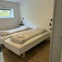 Midbrekkan apartment,位于Tvøroyri的酒店