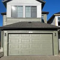 Exquisite 4BR & 3 Baths 2000sqft Home,位于卡尔加里的酒店