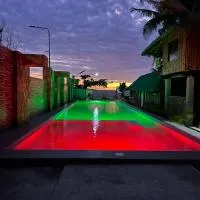 Beachfront Native house with pool，位于纳苏格布的酒店