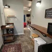 GFU neighborhood and Oregon Wine Country studio，位于纽伯格的酒店