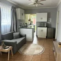 Tana's flat,位于Brakpan的酒店