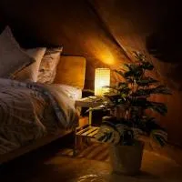 SkyTree Glamping - Huda's Haven,位于峇冬加里的酒店