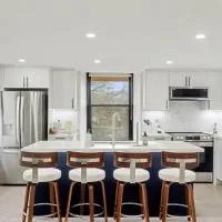 The Wynford Dreamy Capri Suite,位于埃洛拉的酒店