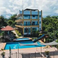 Sacaan Tropical Breeze Resort，位于Sogod的酒店