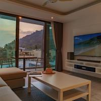 2BR Penthouse with Private Pool Rooftop Absolute Twin Sands 5404，位于芭东海滩的酒店