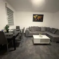 Mira Suites 2，位于施瓦尔巴赫的酒店