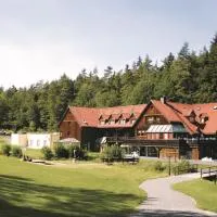 克鲁姆巴赫托尔酒店，位于Schönau an der Brend的酒店
