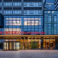 深圳坪山潮商广场希尔顿花园酒店，位于深圳的酒店