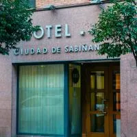 SNÖ Hotel Ciudad de Sabiñánigo,位于沙比纳尼哥的酒店