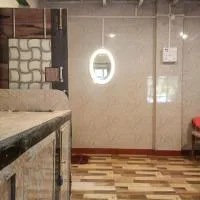 Parvati Niwas Homestay -5 Mins walking frm Revdanda Beach & Fort - Huge Monsoon offer，位于阿利鲍格的酒店