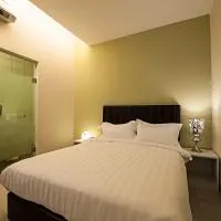 Seven Hotel，位于Putatan的酒店