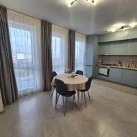 XTN house AIRPORT with PARKING,位于克卢日-纳波卡的酒店