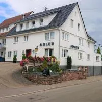 Gasthaus Adler,位于卡尔夫的酒店