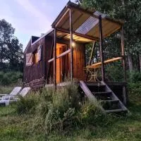 Tiny house au pied du Vercors,位于Saint-André-en-Royans的酒店