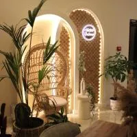 Hotel Ariana，位于特什纳德的酒店