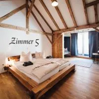 Alte Kass Hotel & Kaffeehaus,位于Neidlingen的酒店