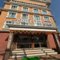 Hotel Imperial Suites，位于纳威孟买的酒店