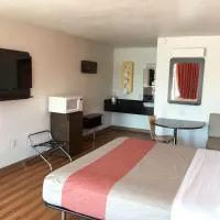 Motel 6-Connellys Springs, NC,位于希科里的酒店