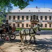 Hotel Na Zámečku，位于奥尔利采河畔乌斯季的酒店