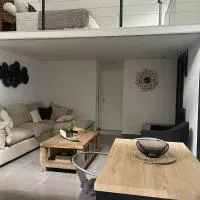 ÔCœur du Verger Private Tropical Loft，位于Païta的酒店