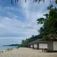 Sea Quest Glamping on Ginto Island with private sail boat，位于Linapacan的酒店