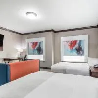 温德姆拉伯克集团鹰角套房酒店，位于拉伯克的酒店