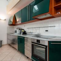 Bezauberndes Apartment nur 200 Meter zum Strand, ideal f&uuml;r ATP-Turnier，位于乌马格的酒店