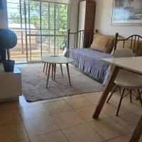 Acogedor departamento 1 dormitorio,位于El Palomar的酒店