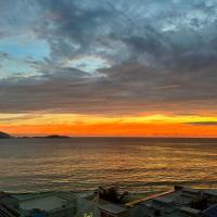 Ipanema Triplex with Terrace, Sea View and Garage，位于里约热内卢的酒店