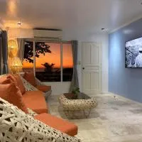 Bobby's Villa Beachfront, Paringao, La Union，位于巴旺的酒店