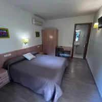 Rosaleda Self-Hotel，位于Fondarella的酒店