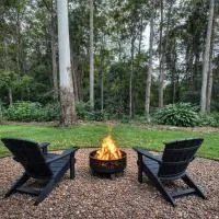 Private Rainforest Guesthouse in Doonan，位于Doonan的酒店