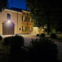Villa Molinari B&B Concordia Sulla Secchia,位于Concordia sulla Secchia的酒店