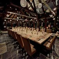 Hotel-Restaurant La Crémaillère,位于雅莱的酒店