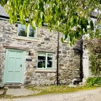 Henllys Cottage，位于科文的酒店