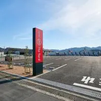 HOTEL R9 The Yard Tamba，位于Isō的酒店
