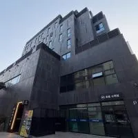 3S HOTEL 소래포구점 - sorae port，位于仁川市的酒店
