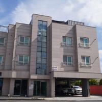 Jeju Dalbit Pension，位于济州市的酒店