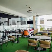 Tiffany Diamond Hotels LTD - Makunganya，位于达累斯萨拉姆的酒店
