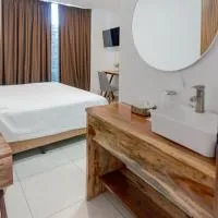 Hotel Punto Oriente Tonala,位于托纳拉的酒店