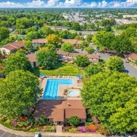Modern 3BR 2 bathroom Near High Point University & Market Sleeps 6,位于海波因特的酒店