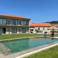 Paços do Douro, Chambre privée avec piscine，位于Romariz的酒店