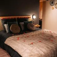 Mana Suite - Appartement de luxe avec Jacuzzi XXL，位于塔拉尔的酒店